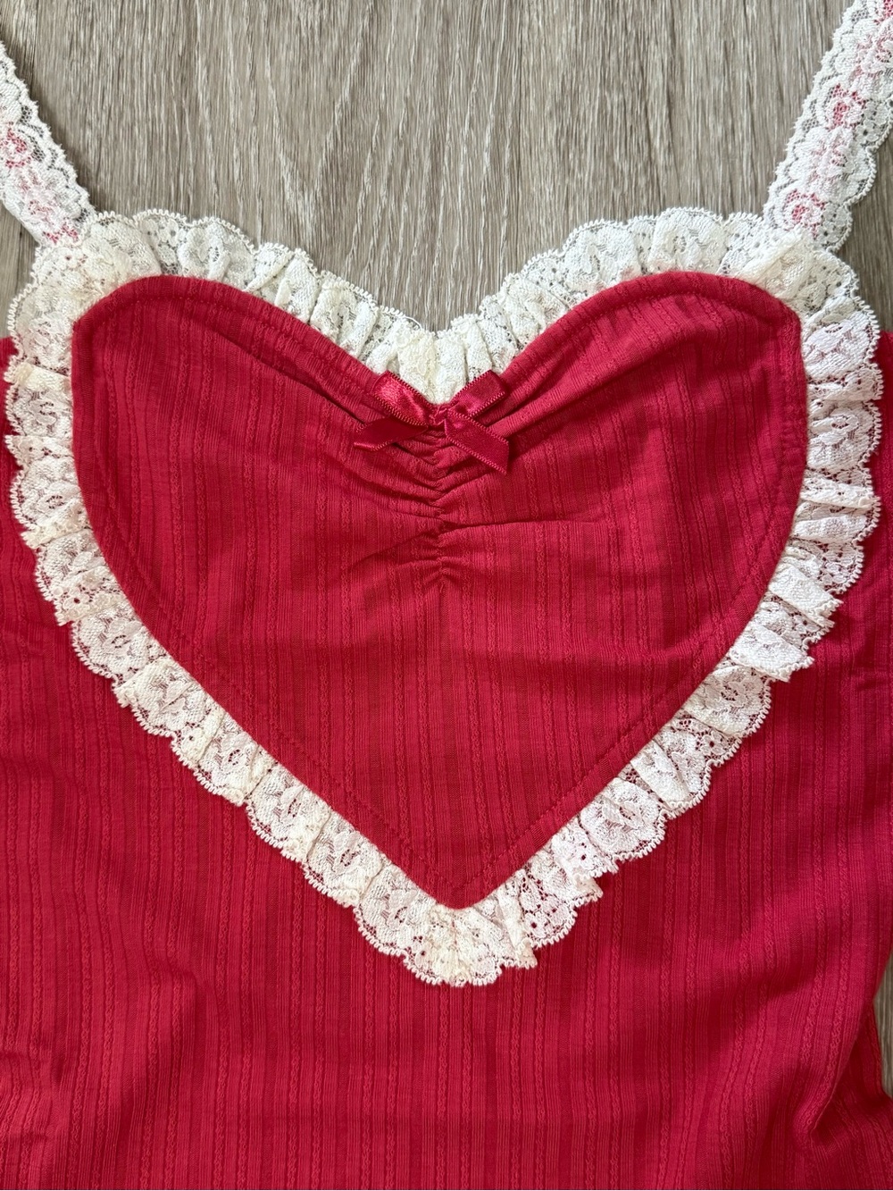 Out From Under Red Lace Heart Cami Top XS Coquette - Picture 2 of 5